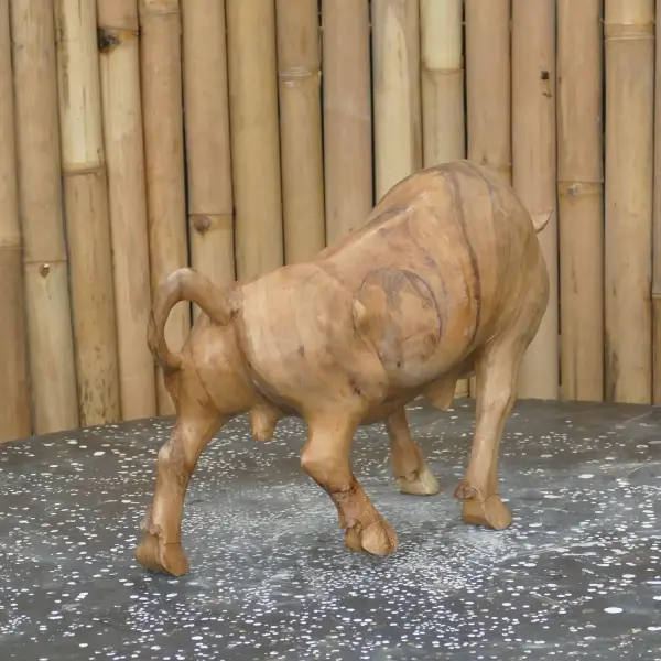 Product image 3 of the product “Walk bull head down made from suar wood, 30cm Height and 50cm Length ”